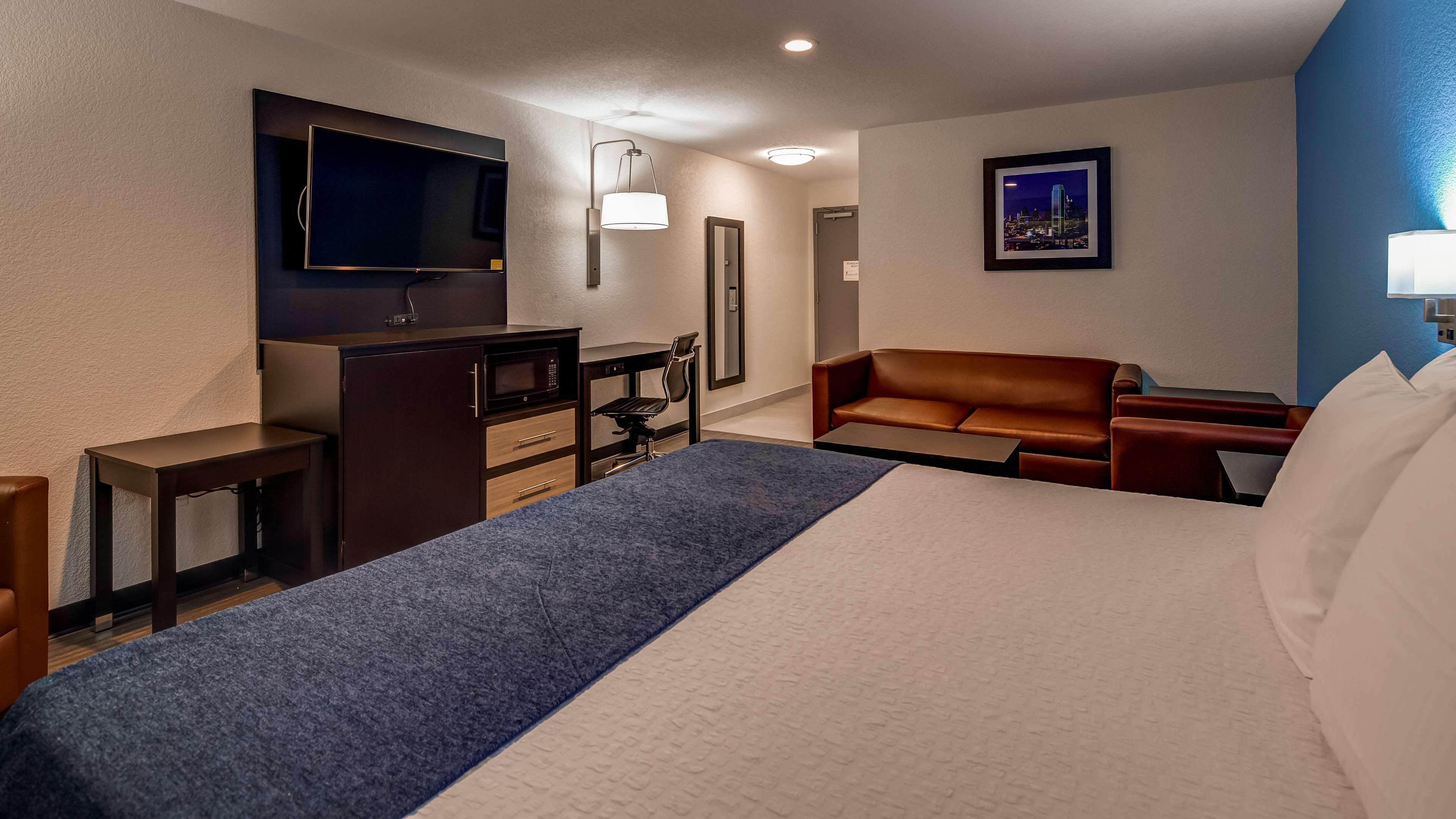 Surestay By Western Hotel